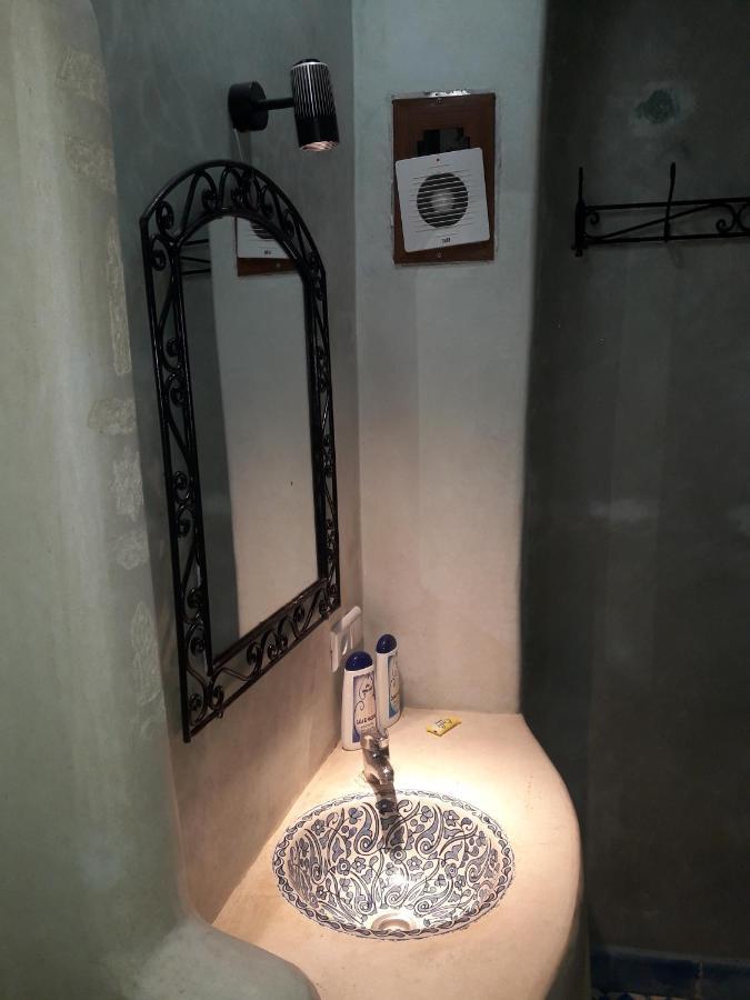 Casa El Haouta Hotel Chefchaouen Bagian luar foto